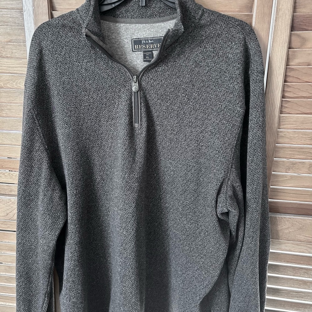 Men's Gray Sweater